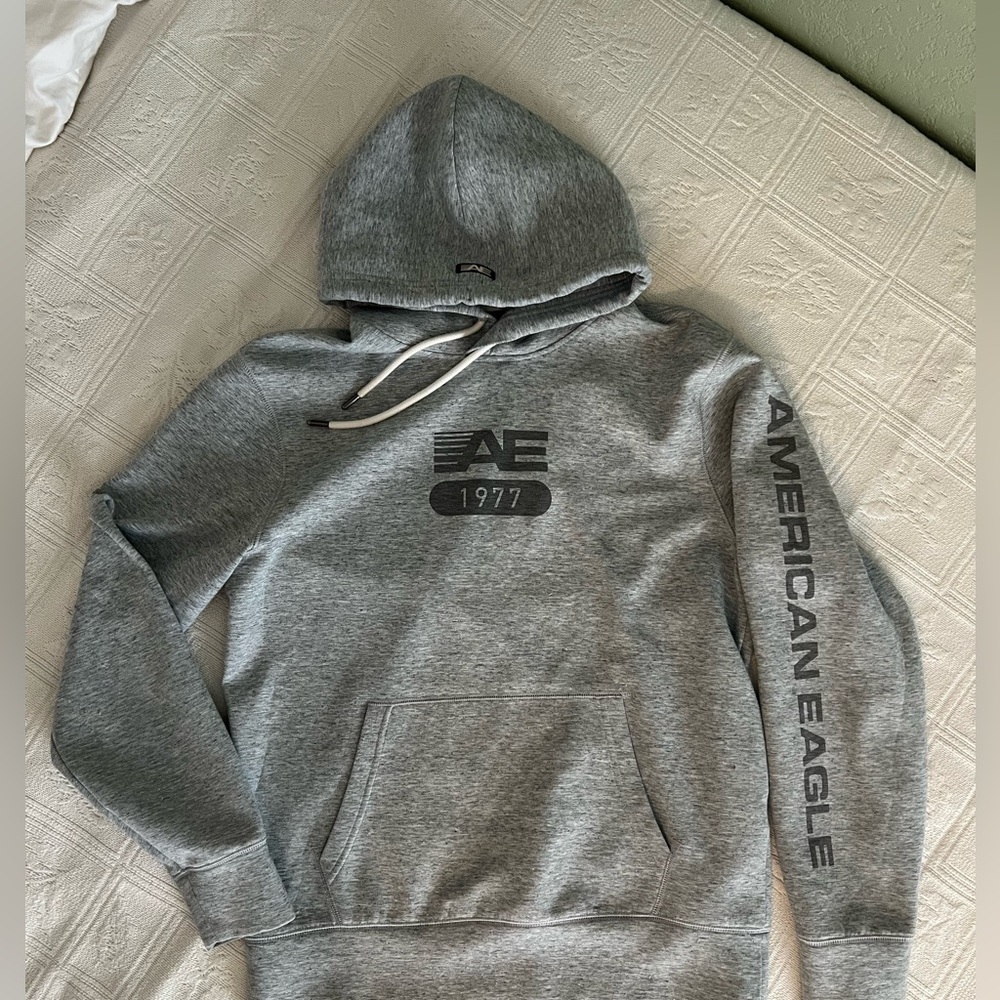 AMERICAN eagle outfitters, heathered grey, Men’s Small HOODED SWEATSHIRT